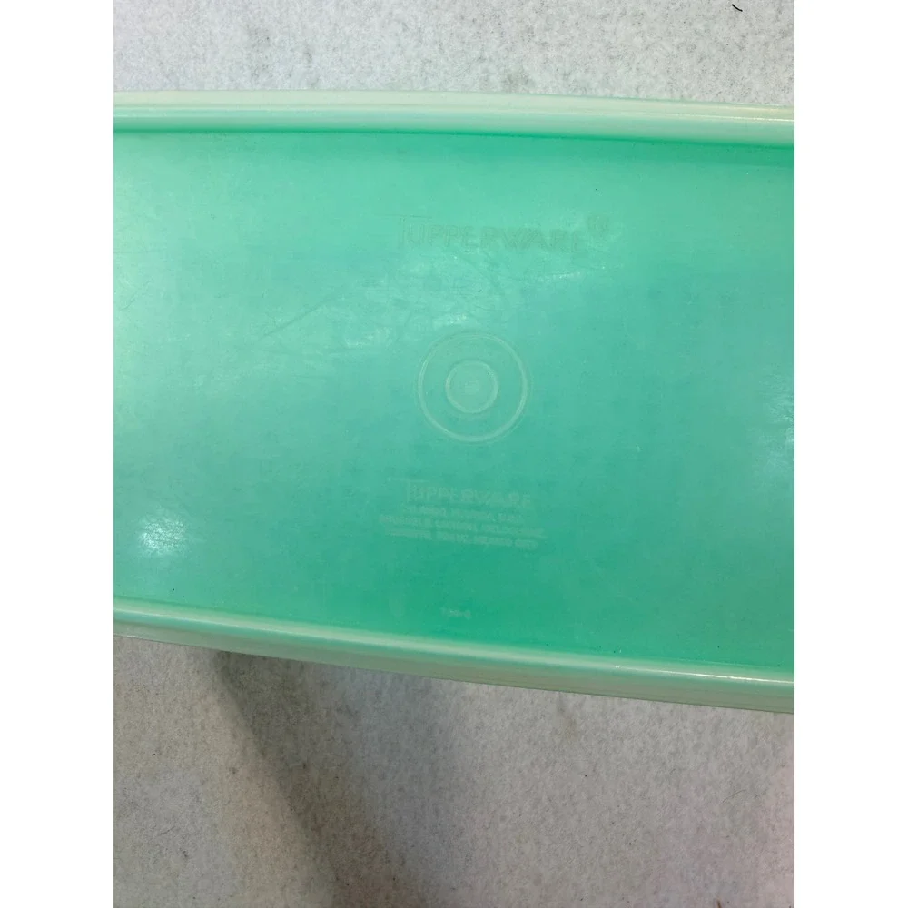 Vintage Tupperware Green Rectangular Storage Container 794-8 with Mint Lid USA